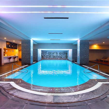 伊斯坦布尔亚洲西瓦希尔科酒店 外观 照片 The swimming pool at the hotel
