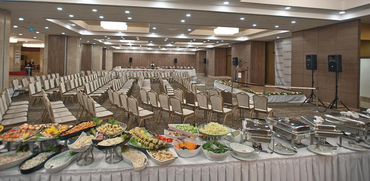 伊斯坦布尔亚洲西瓦希尔科酒店 外观 照片 A buffet at a wedding reception